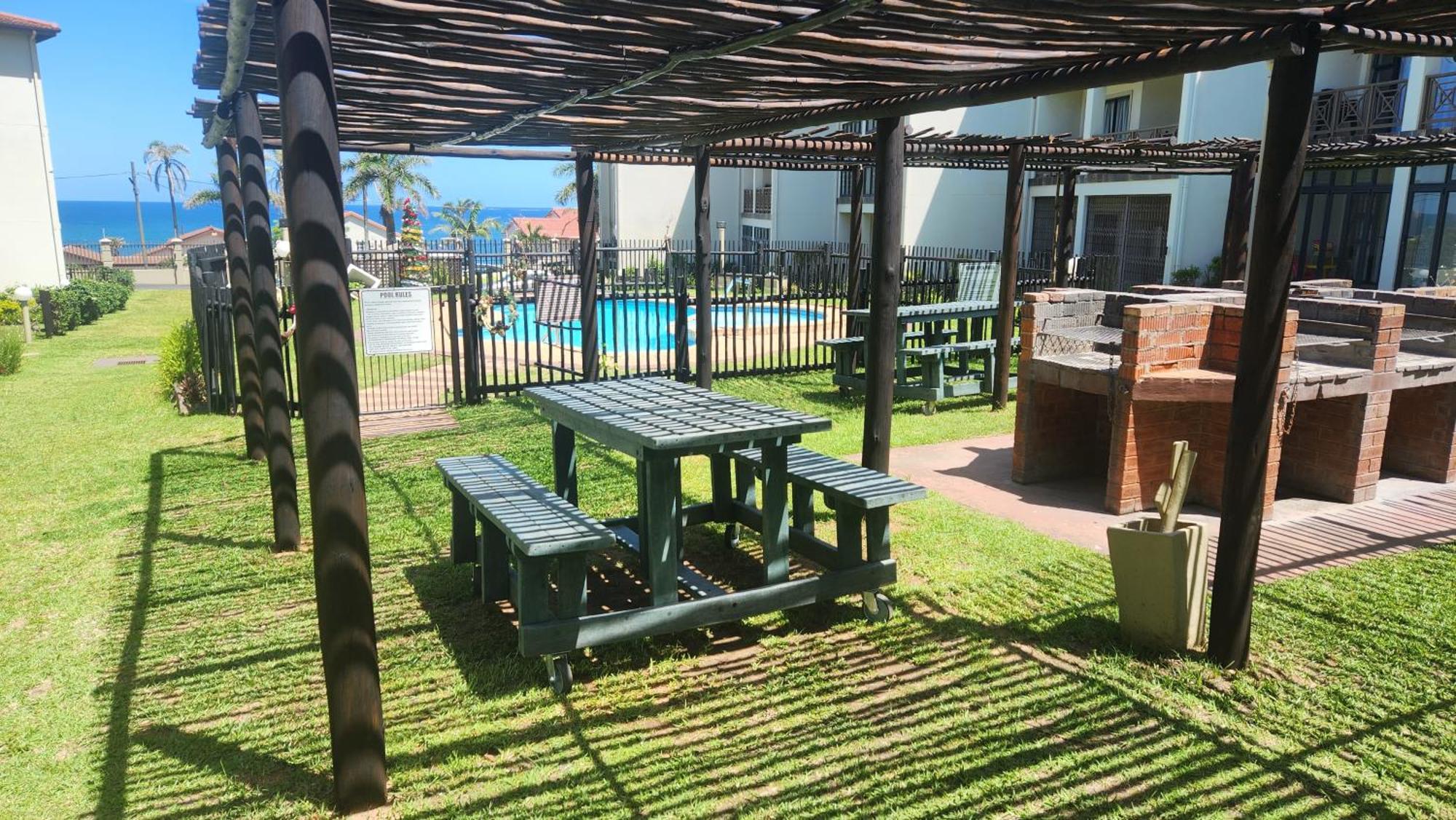 Topanga 17 Uvongo Beach Εξωτερικό φωτογραφία