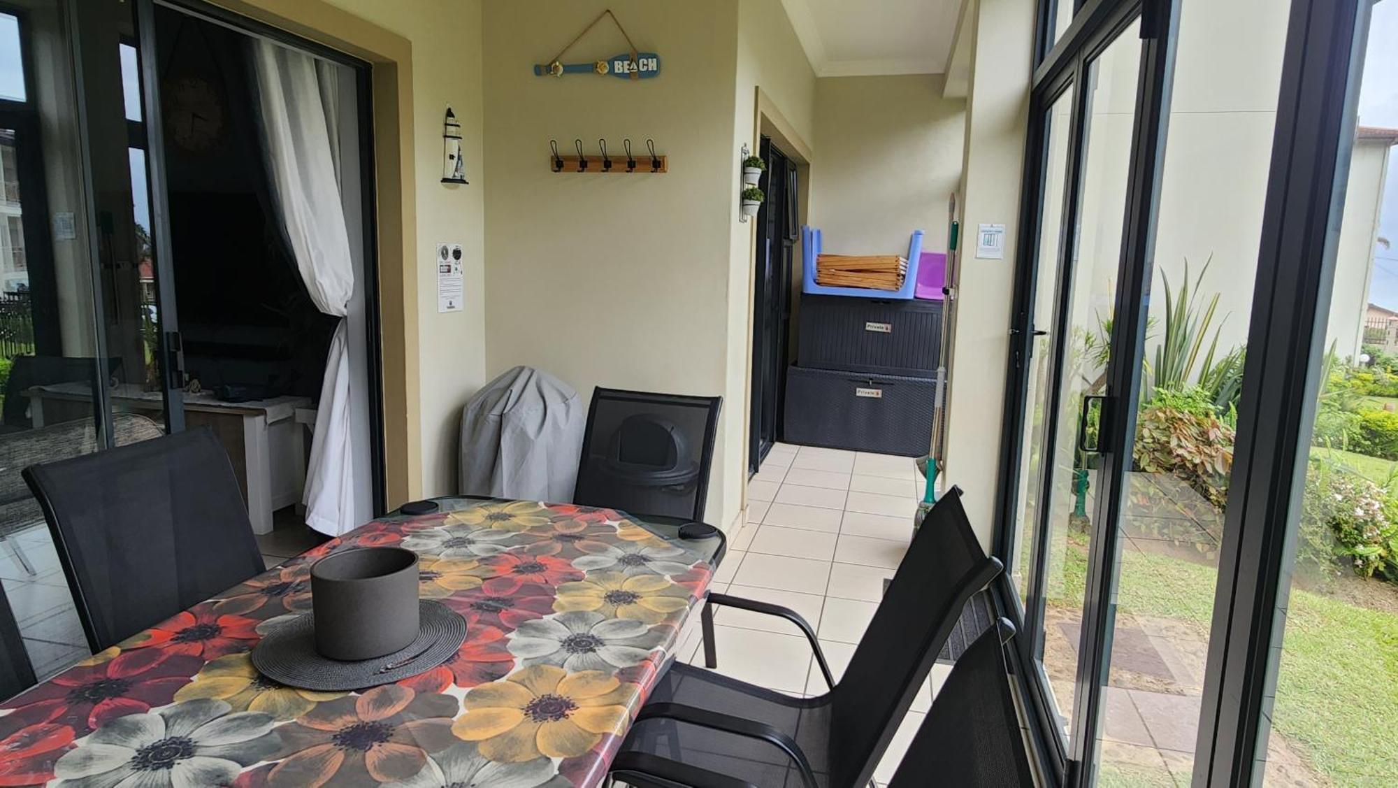 Topanga 17 Uvongo Beach Εξωτερικό φωτογραφία