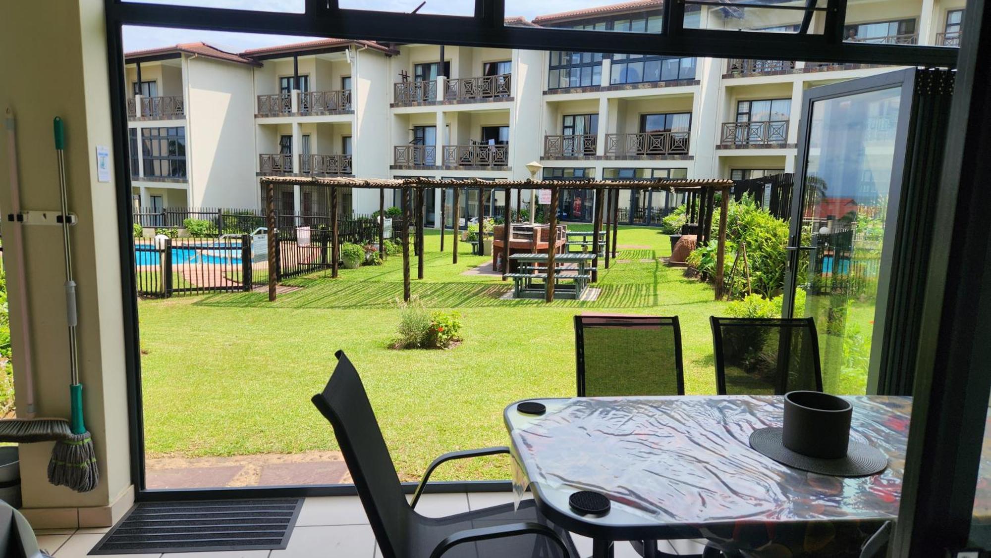 Topanga 17 Uvongo Beach Εξωτερικό φωτογραφία