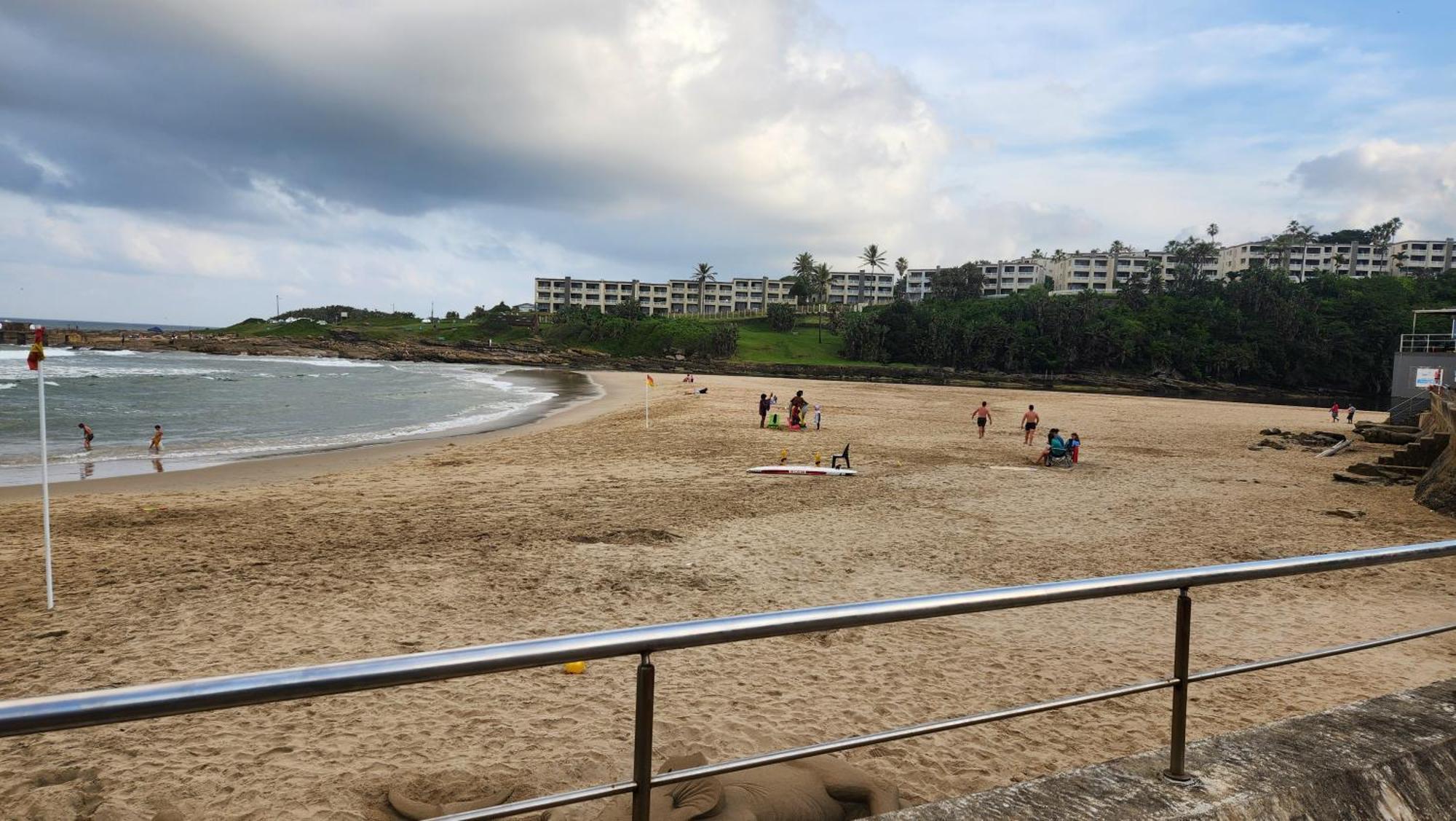 Topanga 17 Uvongo Beach Εξωτερικό φωτογραφία
